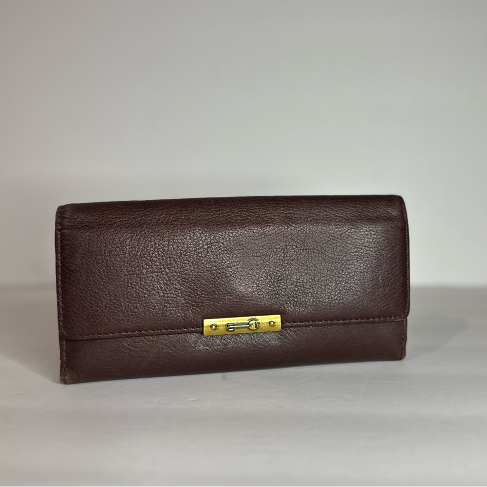 Fossil burgundy wallet
